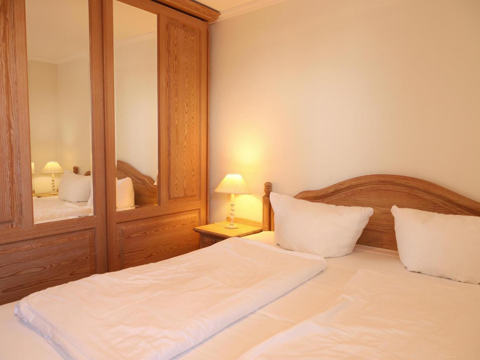 Apartment Strandnahe Ferienwohnung, Zentral Gelegen, Wlan Und Balkon, Andreas Dirks-str. 1 *